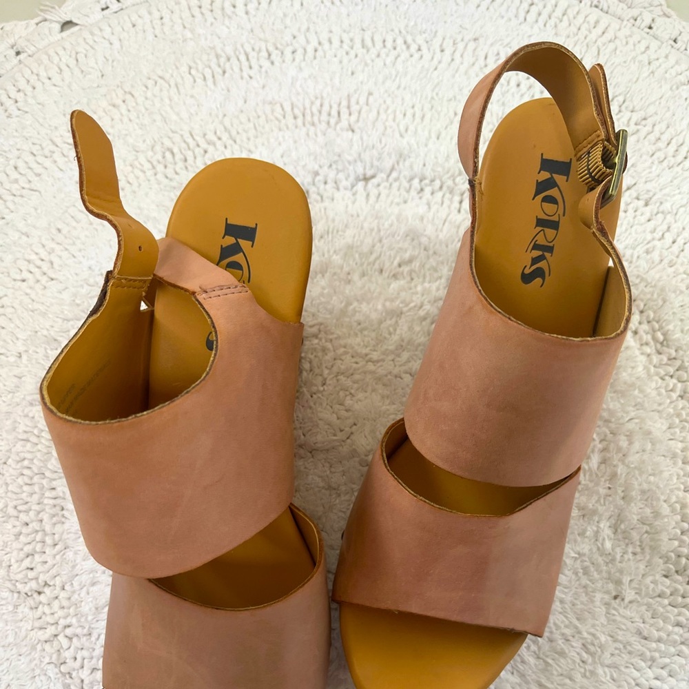 Kork ease clogs size 9